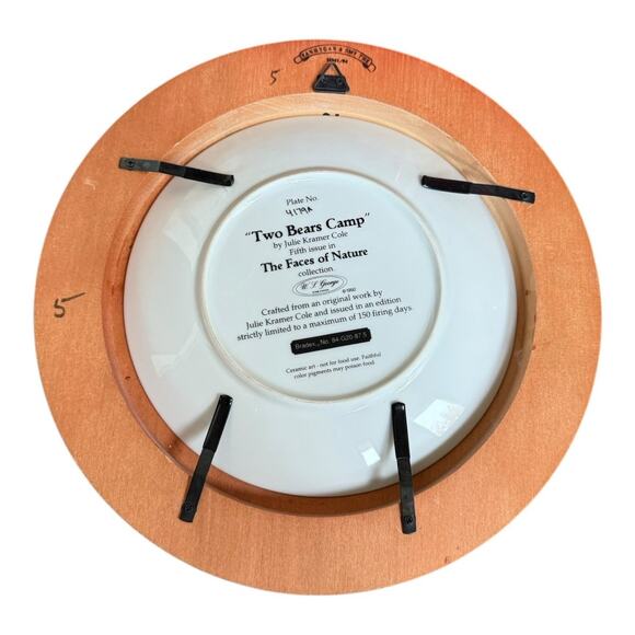 Julie Kramer Cole The Faces of Nature - Two Bears Camp Collector Plate 1992 EUC - Picture 2 of 2